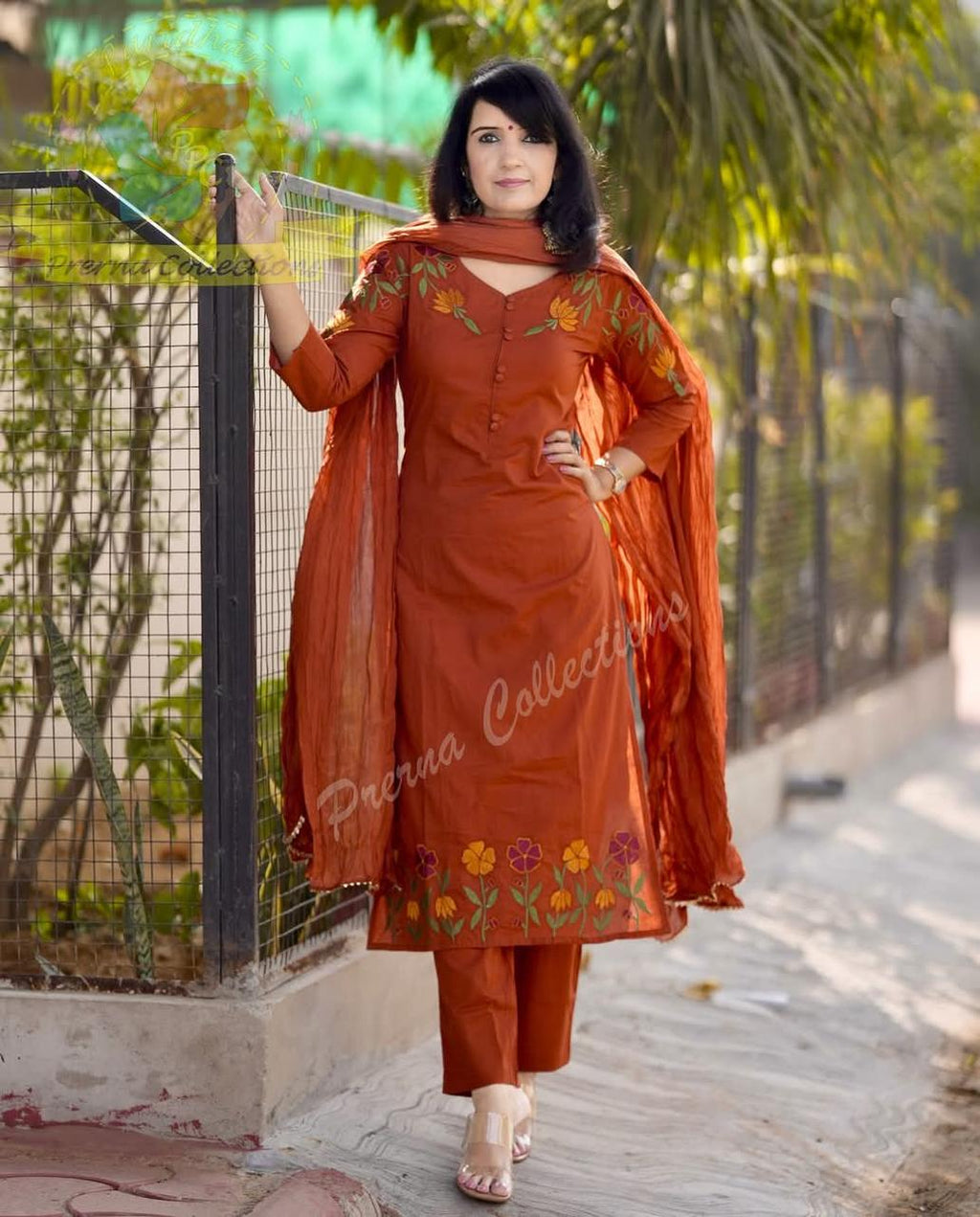 Graceful Embroide Cotton Kurta Set with Gotta-Laced Dupatta and Straight Pants — chic Three-Piece Ensemble for Festive and Everyday Style