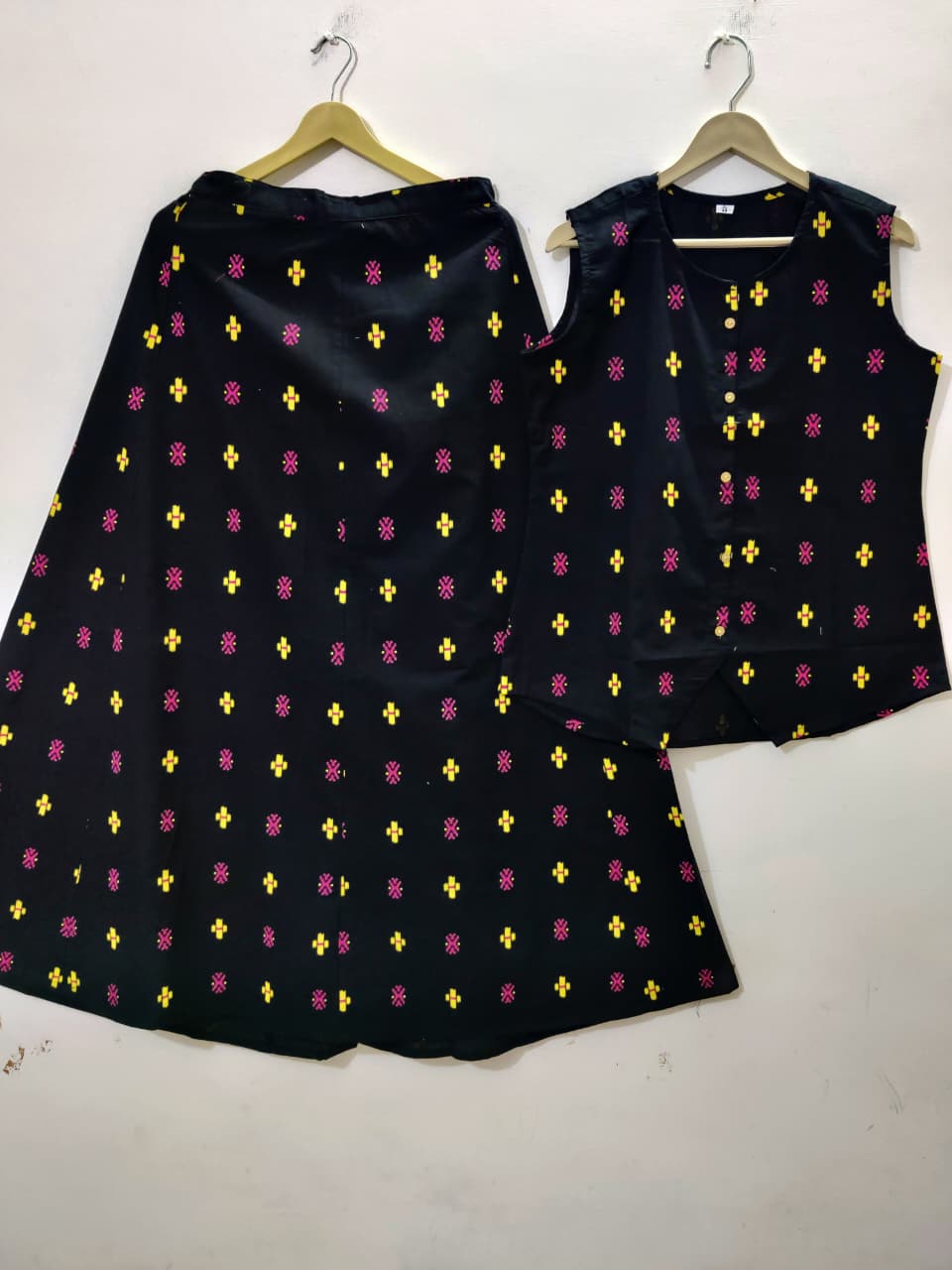Women Stylish Cotton Co-Ord Set Sleeveless Button Detail Top with Printed Fla Skirt chic Ethnic Fusion Wear