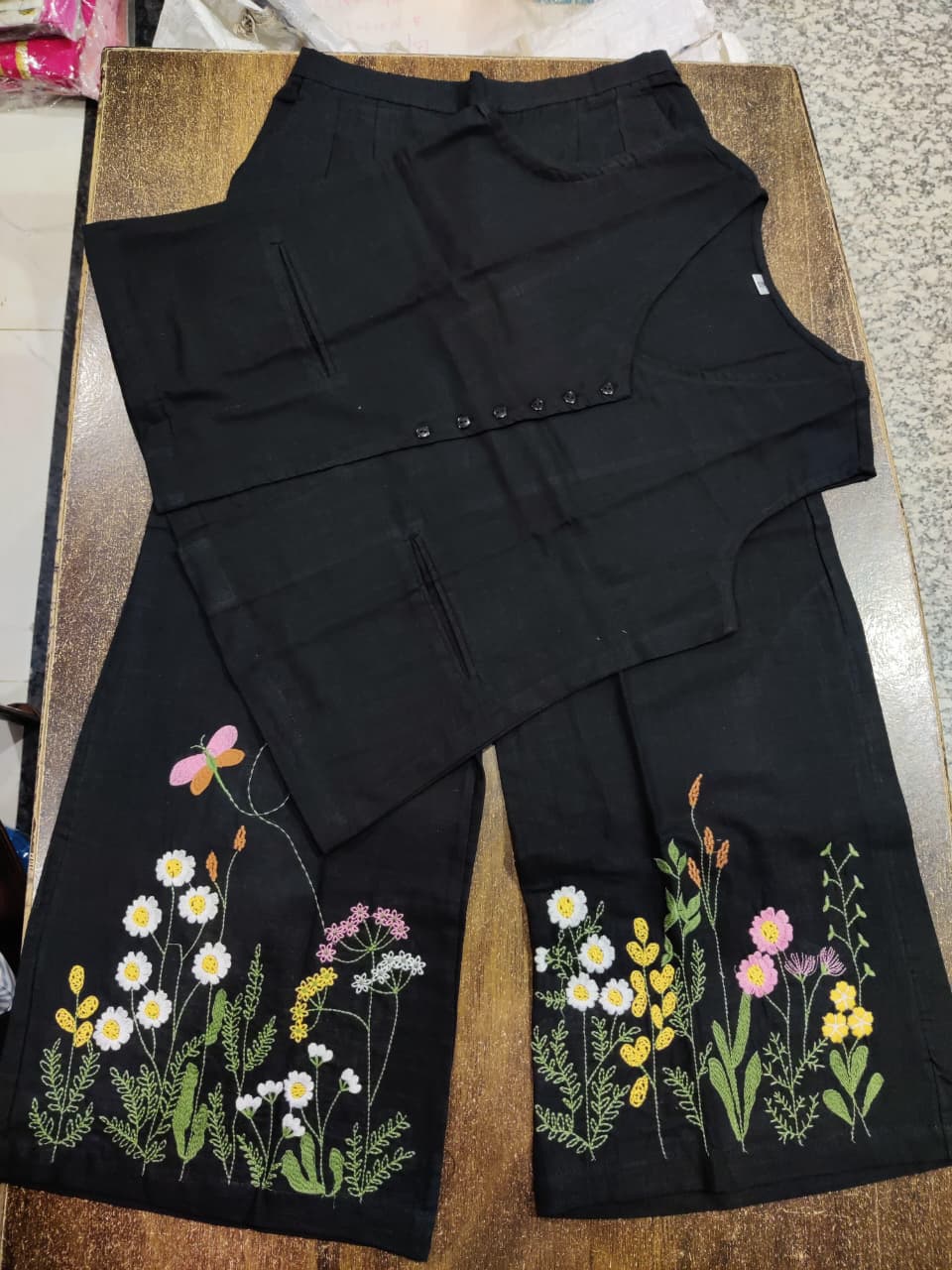 Stylish cotton slub embroide co-ord set with tailo silhouette and functional detailing