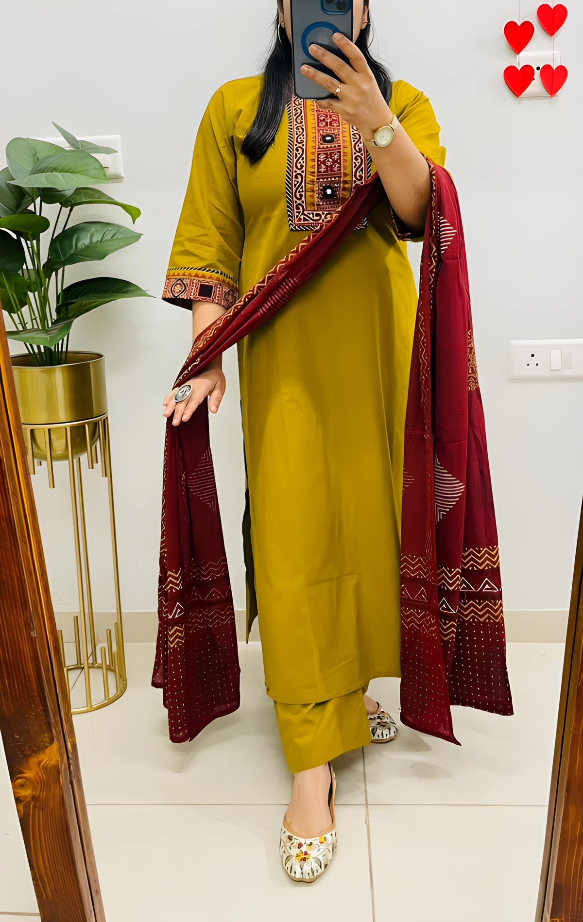 Women Printed Cotton Kurta Pant Dupatta Set