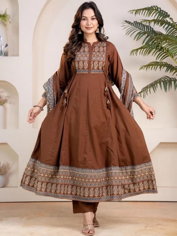 Women's Premium Cotton Fla Kurta Pant & Printed Malmal Dupatta Set