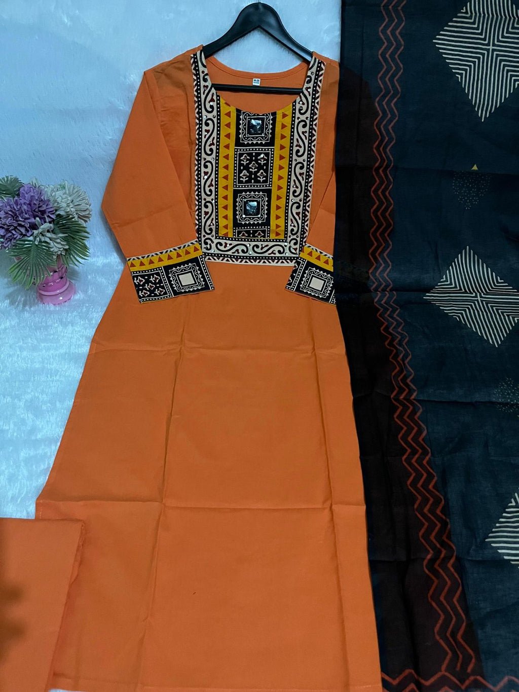 Women Printed Cotton Kurta Pant Dupatta Set