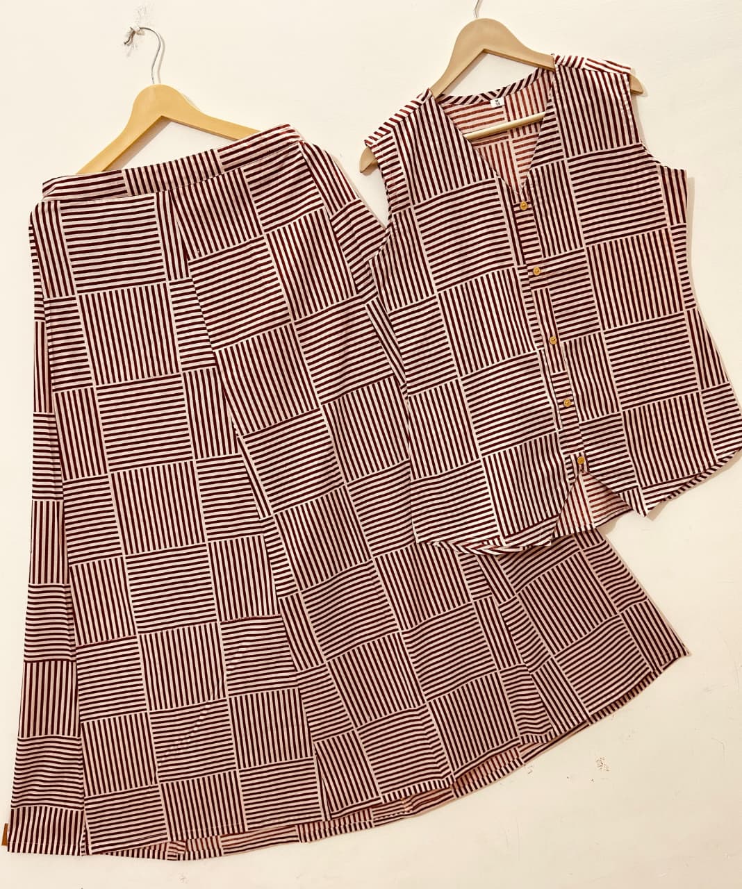 Women Printed Cotton Top And Skirt Set