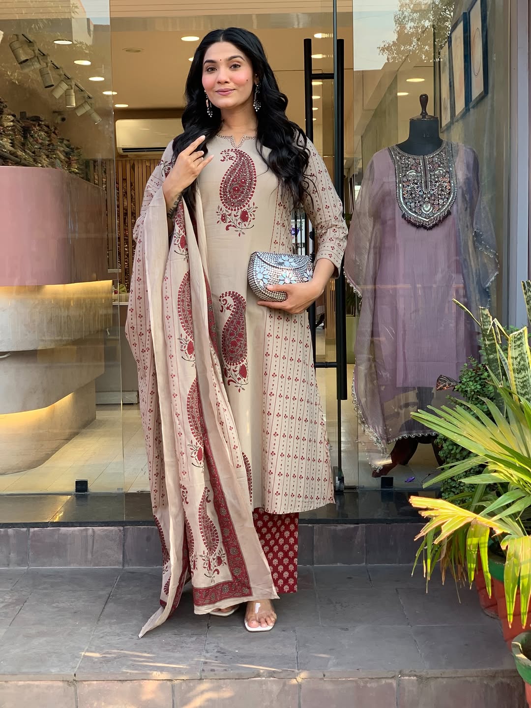 Women Printed Cotton Kurta Pant Dupatta Ethnic Set with Embroidered Detailing