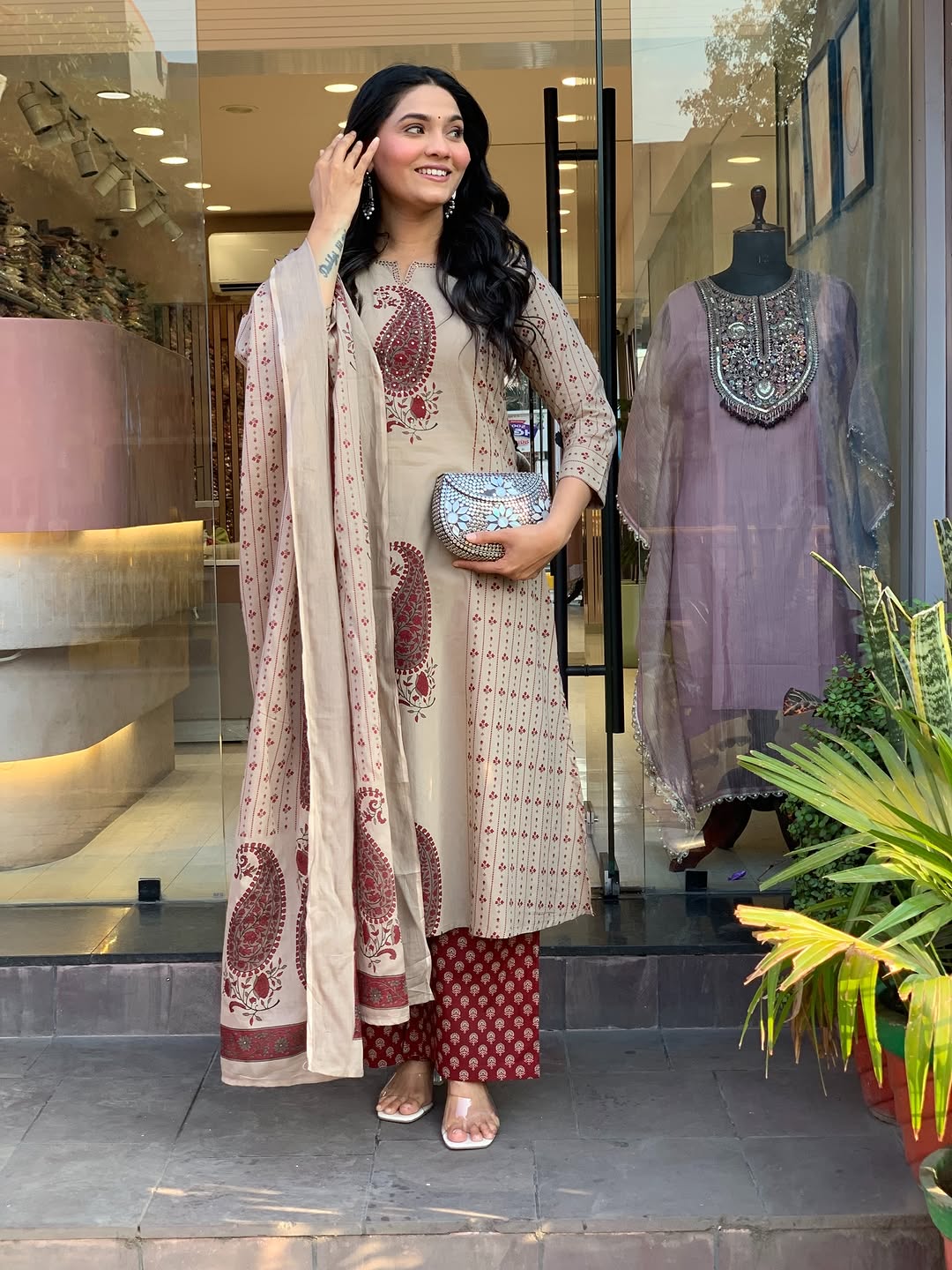 Women Printed Cotton Kurta Pant Dupatta Ethnic Set with Embroidered Detailing