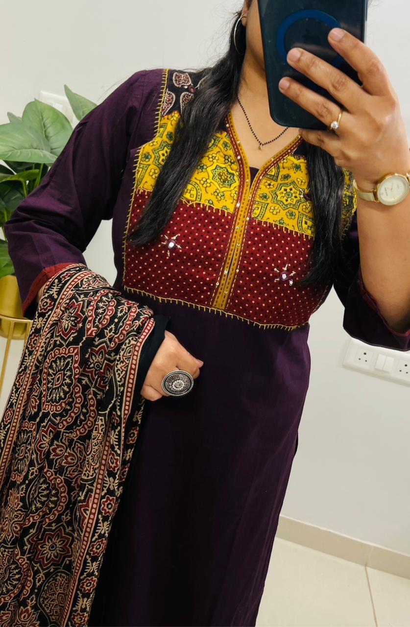 Women Printed Cotton Kurta Pant Dupatta Set