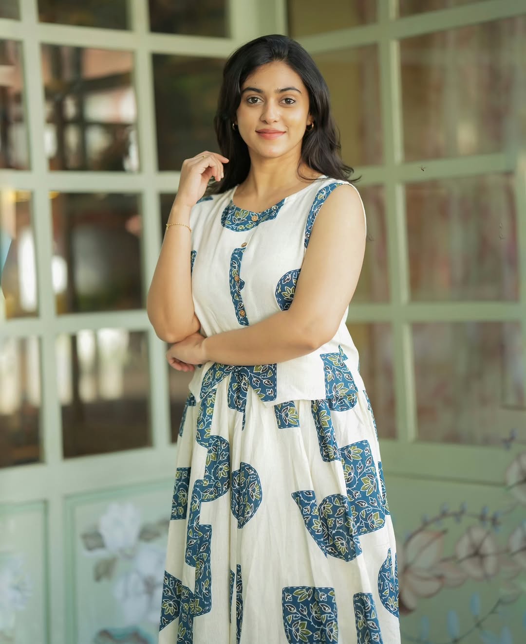 Women Stylish Cotton Co-Ord Set Sleeveless Button Detail Top with Printed Fla Skirt chic Ethnic Fusion Wear