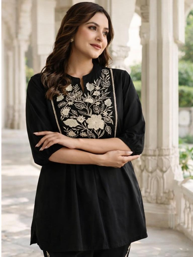 Women Embroidered Cotton Co-Ord Set