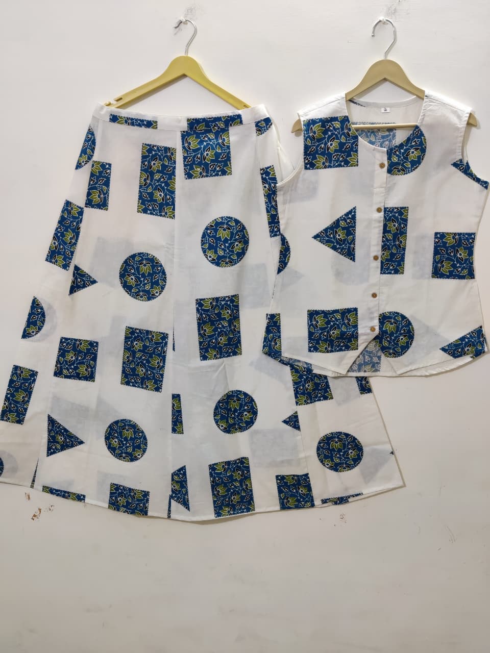 Women Premium Cotton Co-Ord Set Sleeveless Button Detail Top with Printed Flared Skirt Elegant Ethnic Fusion Wear