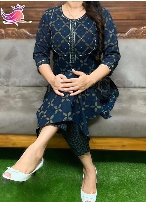 Blue Rayon Handcrafted Pittan Work Bagru Leafy Print Kurti And Pant Set