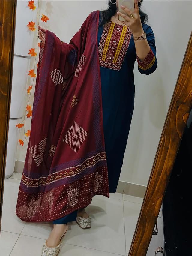 Women Printed Cotton Kurta Pant Dupatta Set
