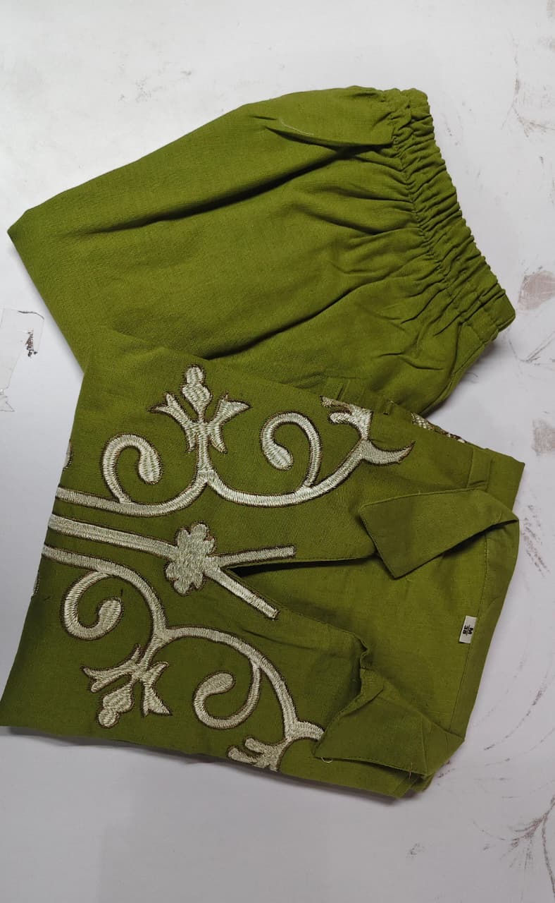Women Premium Cotton Flex Co-Ord Set with Thread Embroidery Kurta and Pants