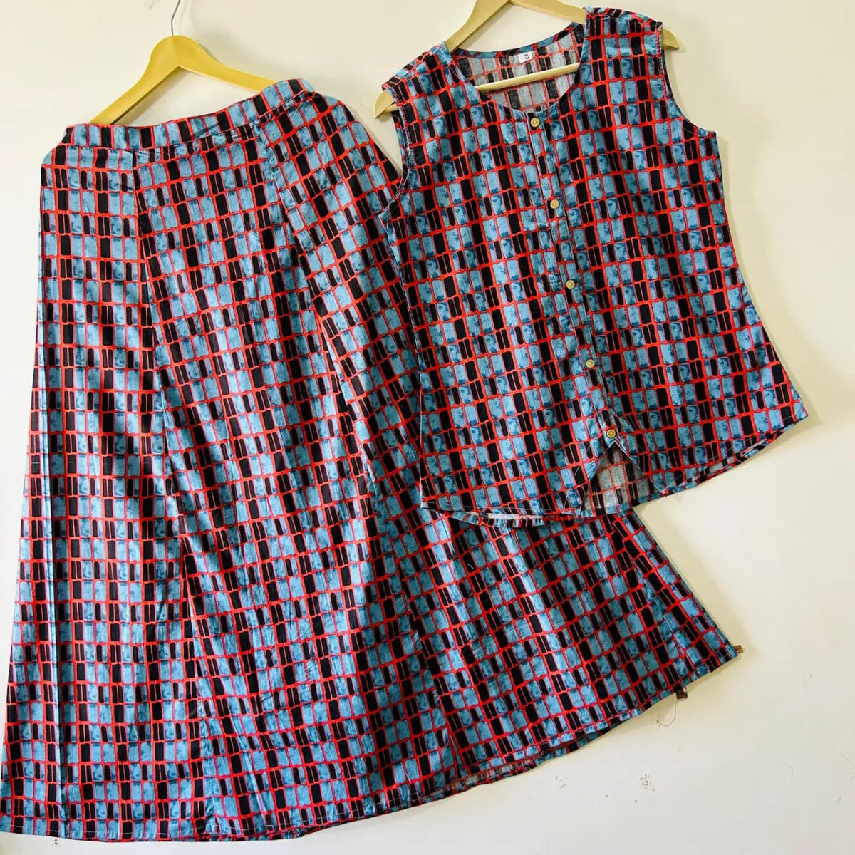 Women Printed Cotton Top And Skirt Set