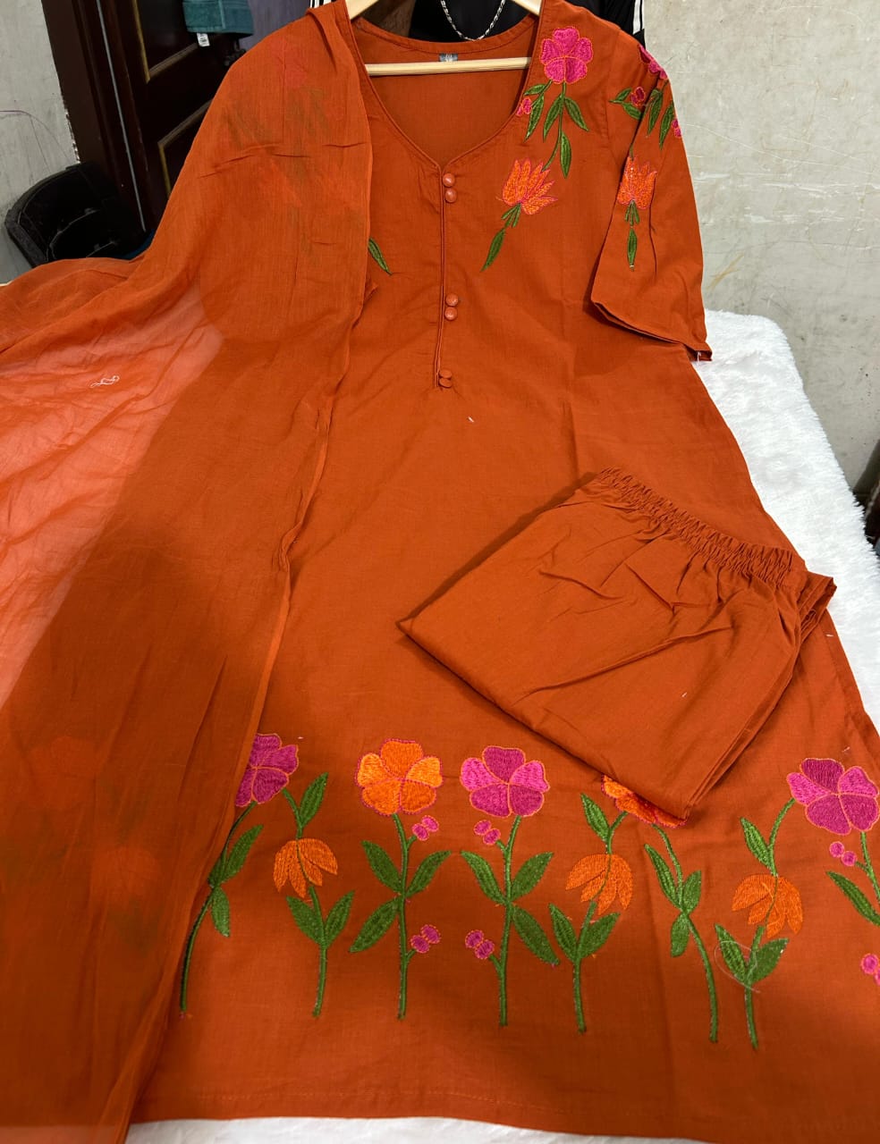 Graceful Embroidered Cotton Kurta Set with Gotta-Laced Dupatta and Straight Pants — Elegant Three-Piece Ensemble for Fes