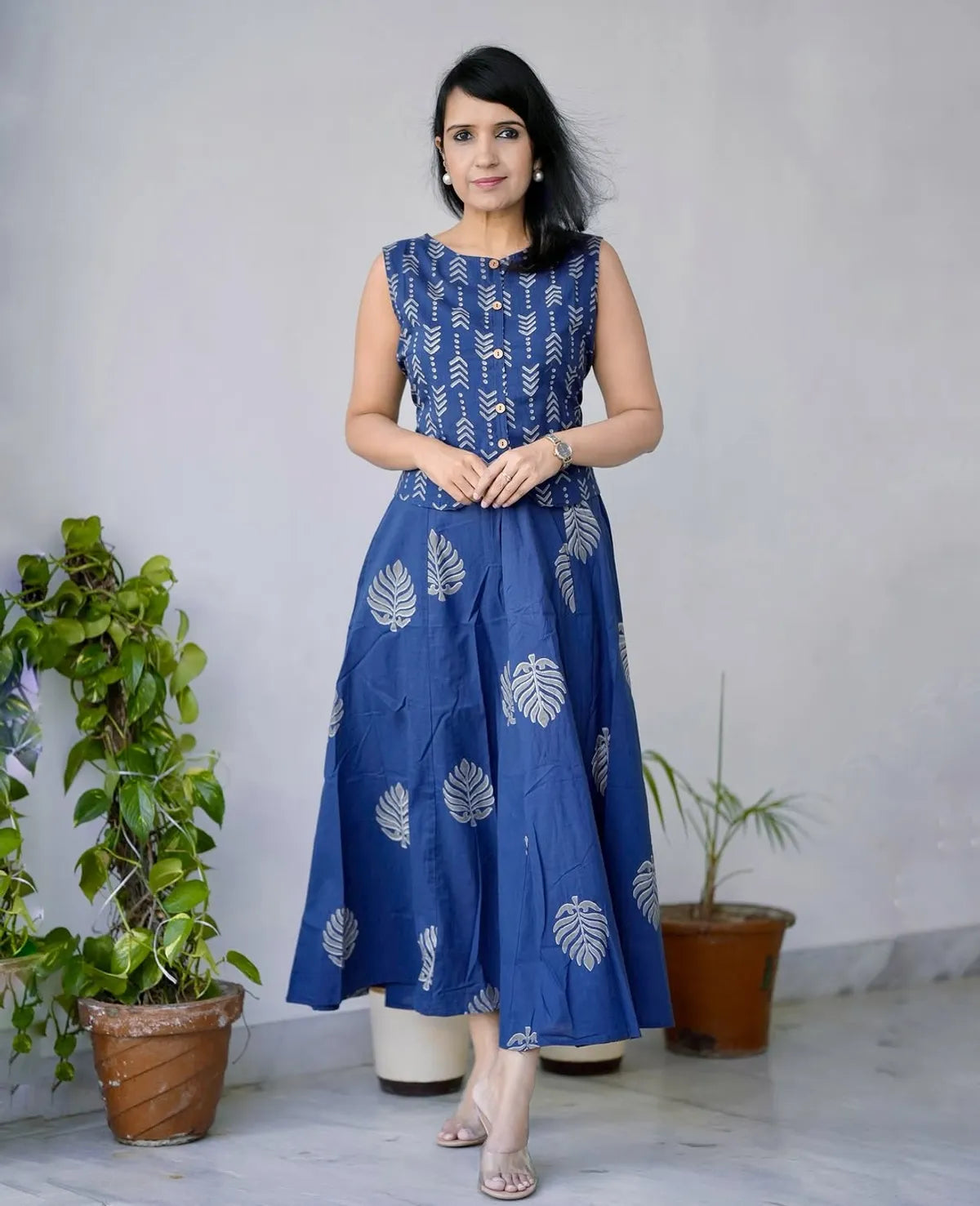 Women Printed Cotton Top And Skirt Set