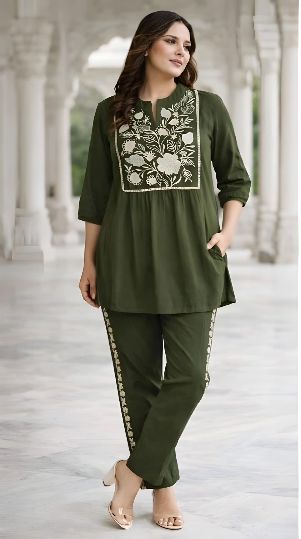Women Premium Cotton Bandhani Print Kurta Pant Dupatta Set with Mirror and Kodi Work